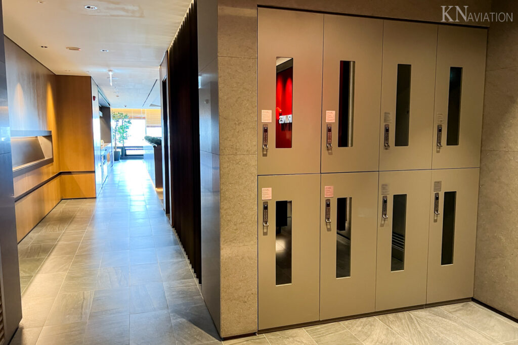 Domestic Asiana Lounge at Seoul Gimpo Baggage Storage