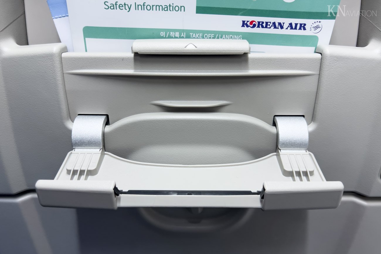Korean Air 737 MAX 8 Economy Class Device Holder