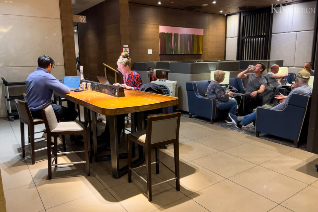 Plaza Premium (Heathrow Terminal 2) Tables
